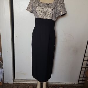 Karin Stevens Black and Gray Midi Dress